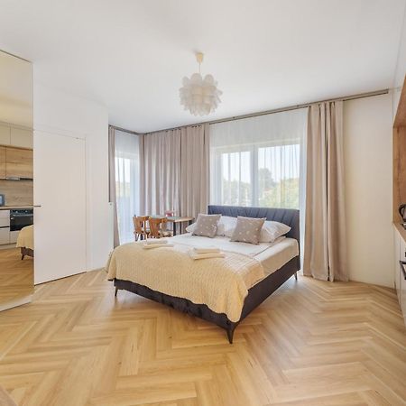 Apartamenty Promenada - Fredry 2 كولوبرزيغ المظهر الخارجي الصورة
