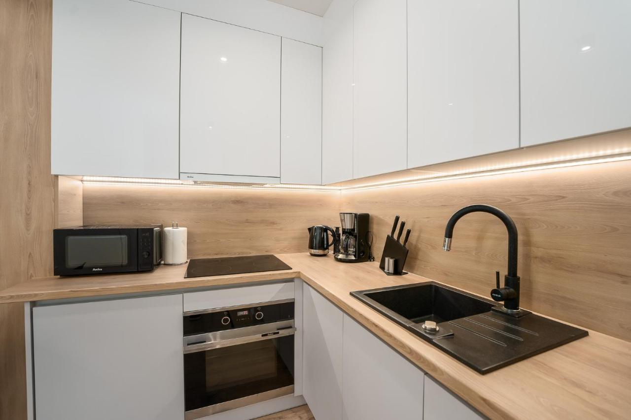 Apartamenty Promenada - Fredry 2 كولوبرزيغ المظهر الخارجي الصورة