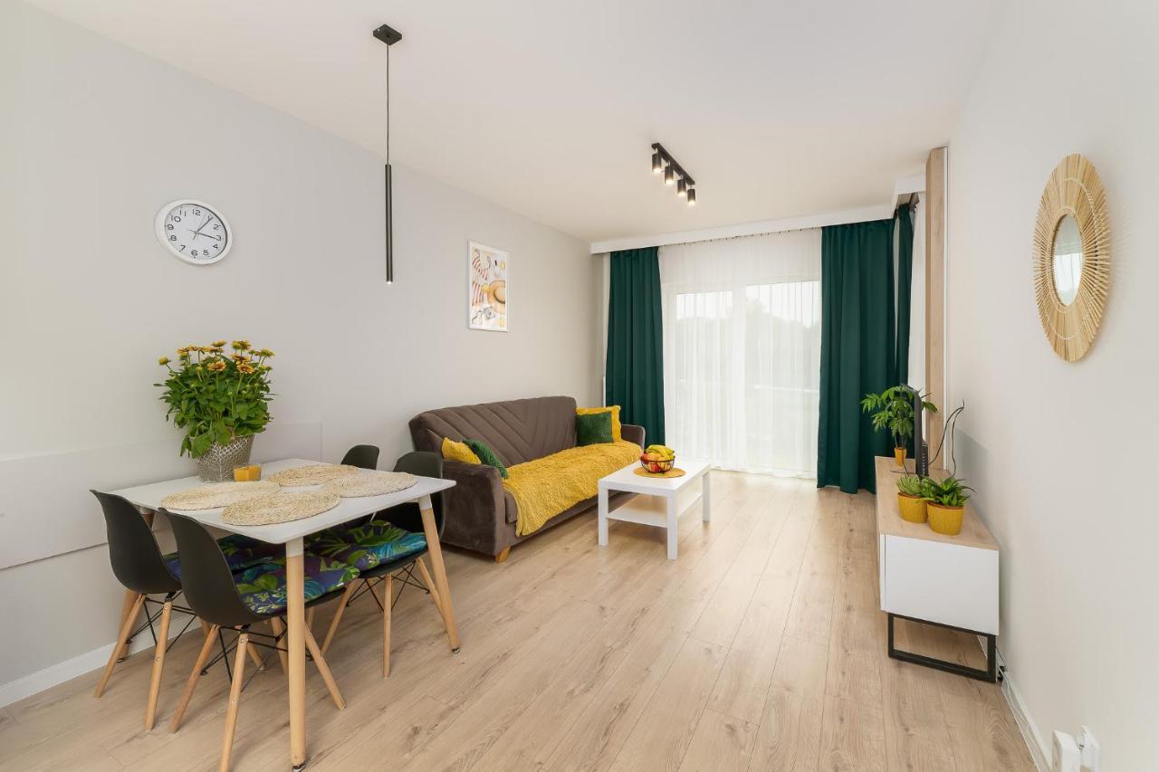 Apartamenty Promenada - Fredry 2 كولوبرزيغ المظهر الخارجي الصورة