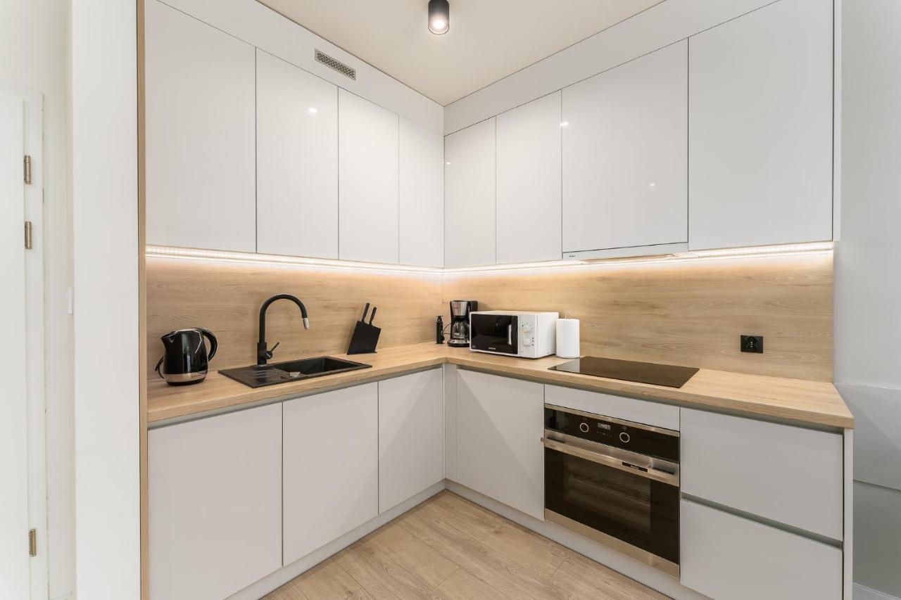 Apartamenty Promenada - Fredry 2 كولوبرزيغ المظهر الخارجي الصورة